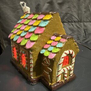 Vintage Hallmark Gumdrop Gingerbread House Lighted Inside Scene Christmas 8x5x8”